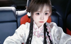 男受被吊起来用震蛋折磨